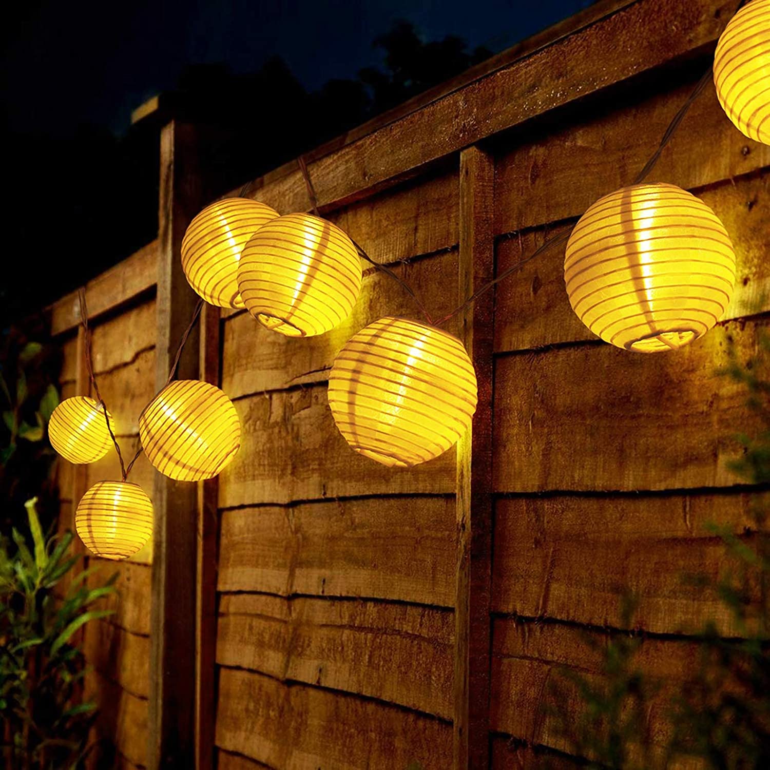 Wodoodporna latarnia girlanda  – Outdoor Power Outlet Solar recenzja i cena