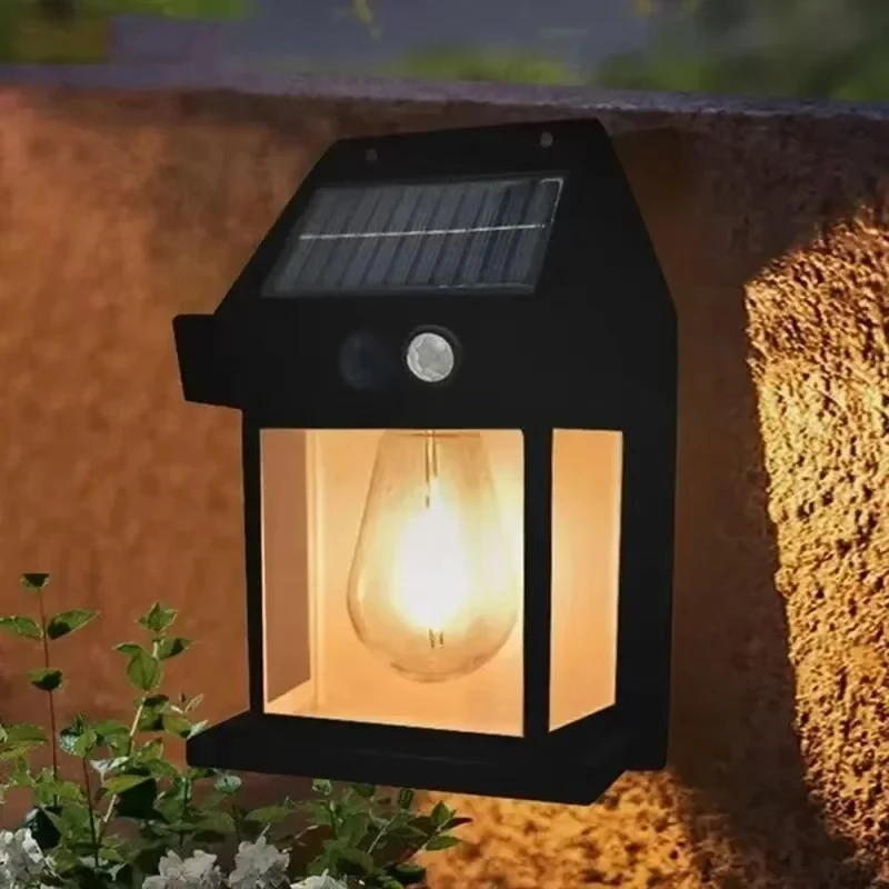 Zewnętrzna solarna lampa ścien – Outdoor Power Outlet Solar recenzja i cena